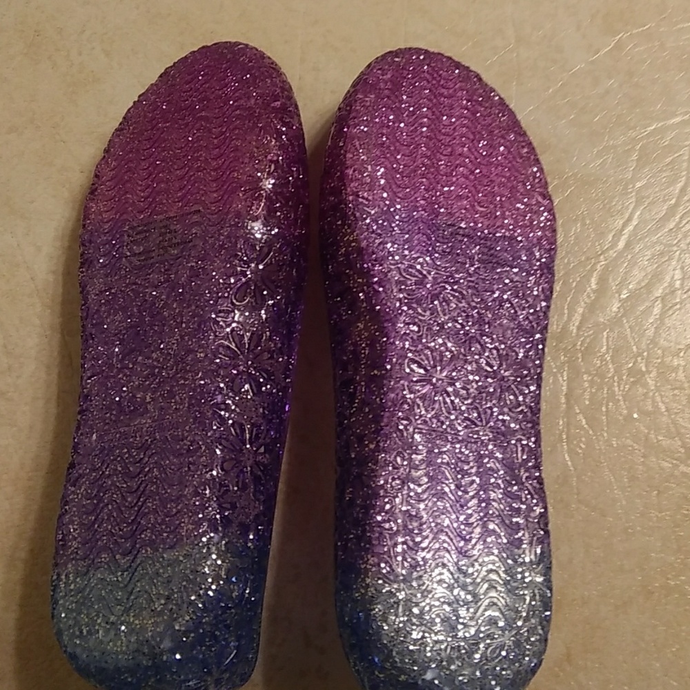 Flats - Picture 3 of 4